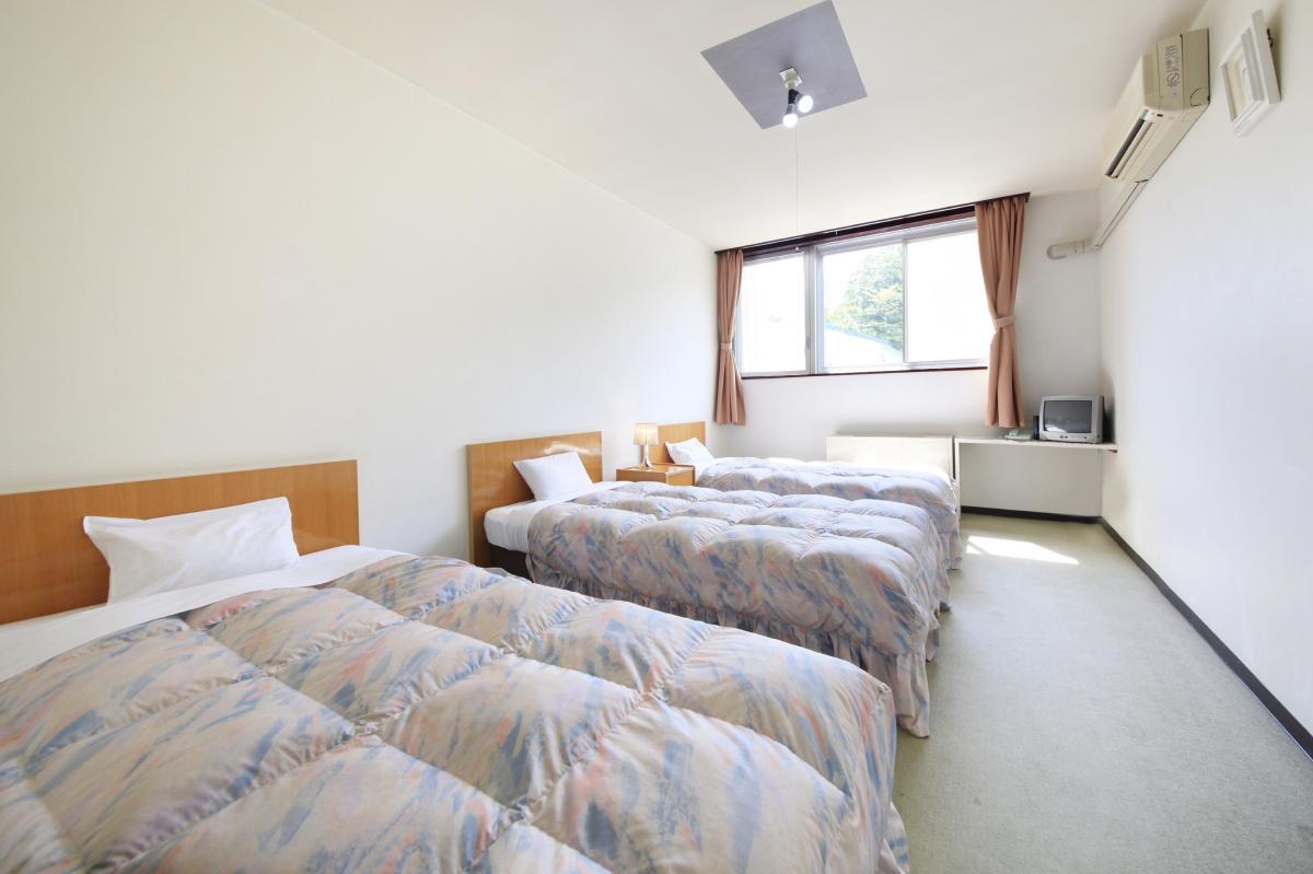 Hotel Radiant Kijimadaira Екстериор снимка